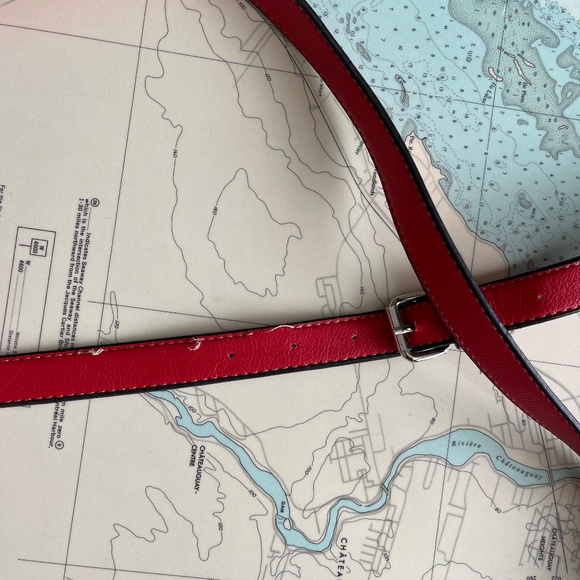 Red Leather Side Satchel - Picture 6 of 6